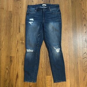 LOFT CURVY SKINNY DISTRESSED DENIM SZ 31/12